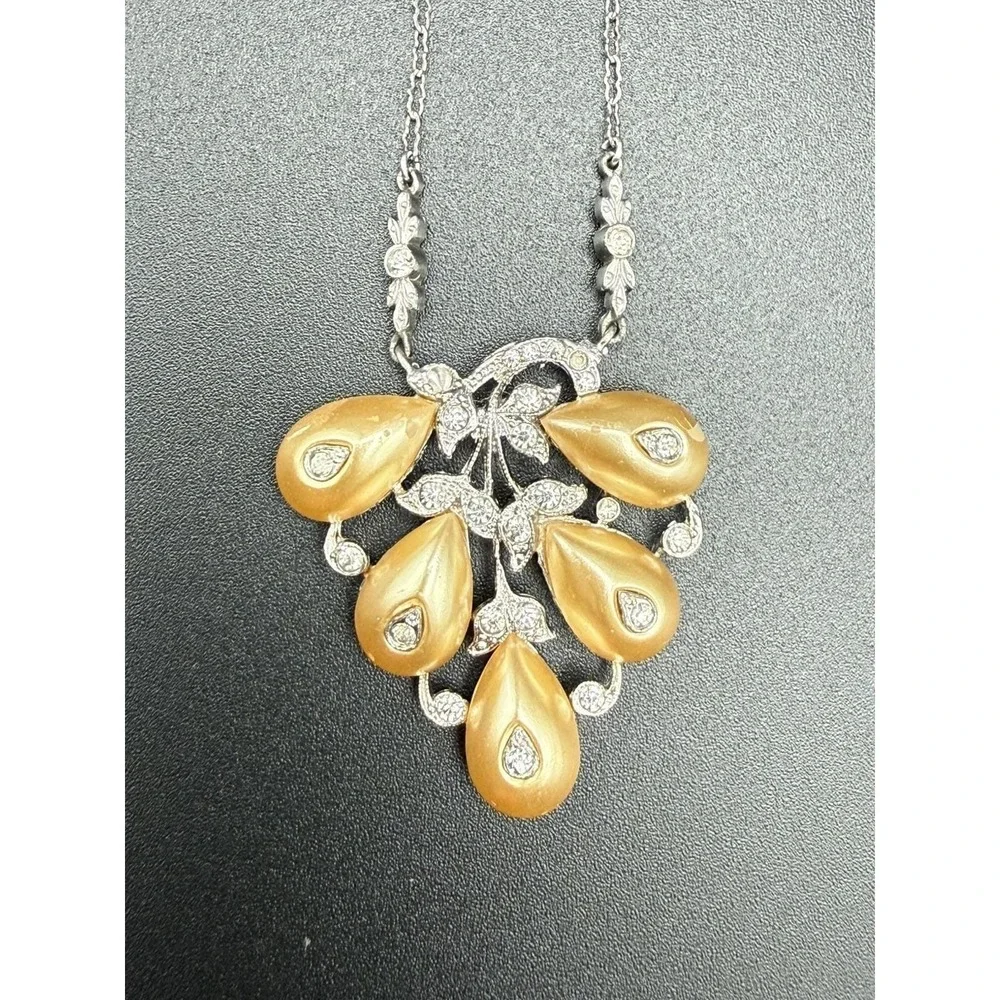 1930'S Crown Trifari rhodium necklace faux pearl floral pendant SIGNED read !